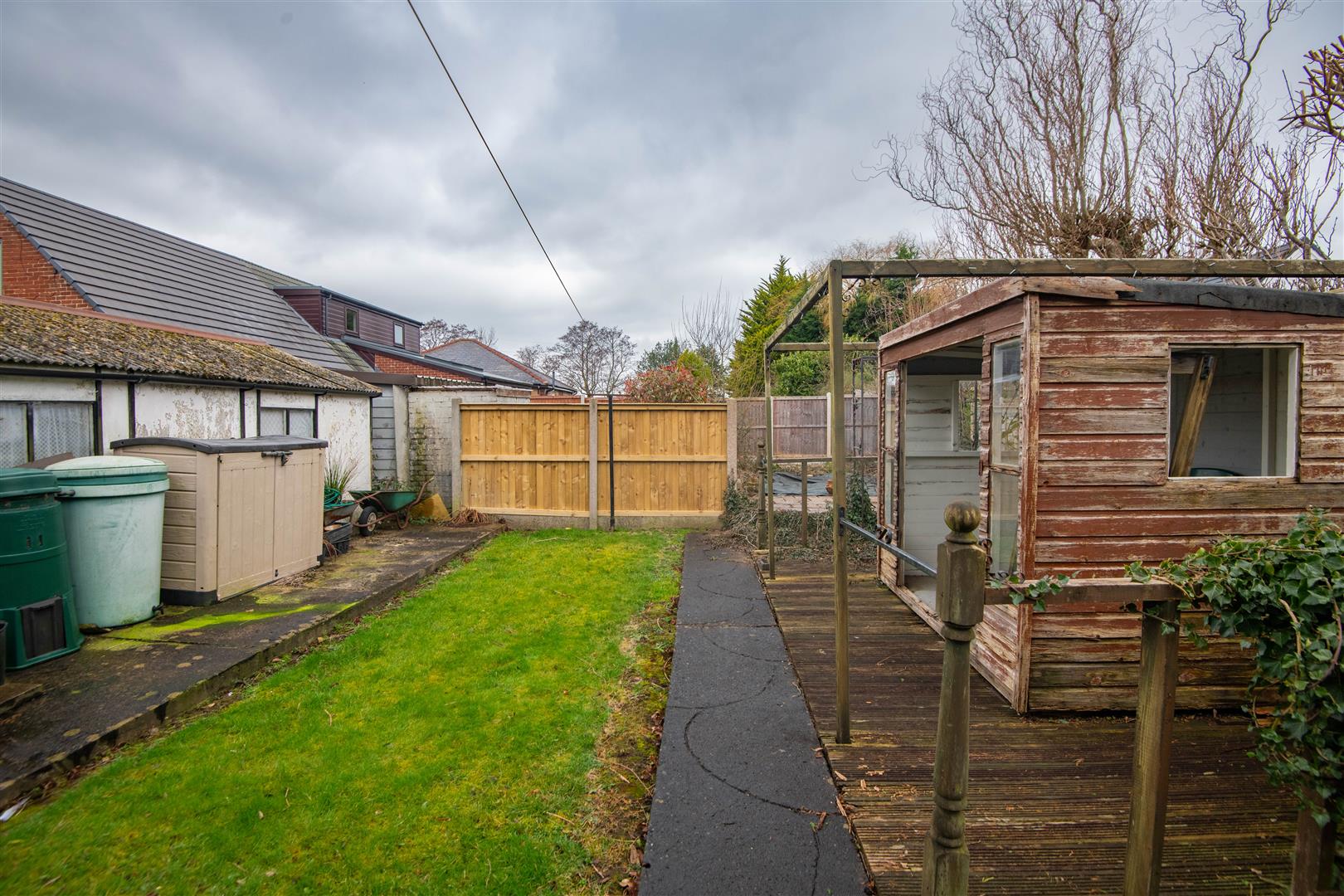 Brook Avenue, Preston